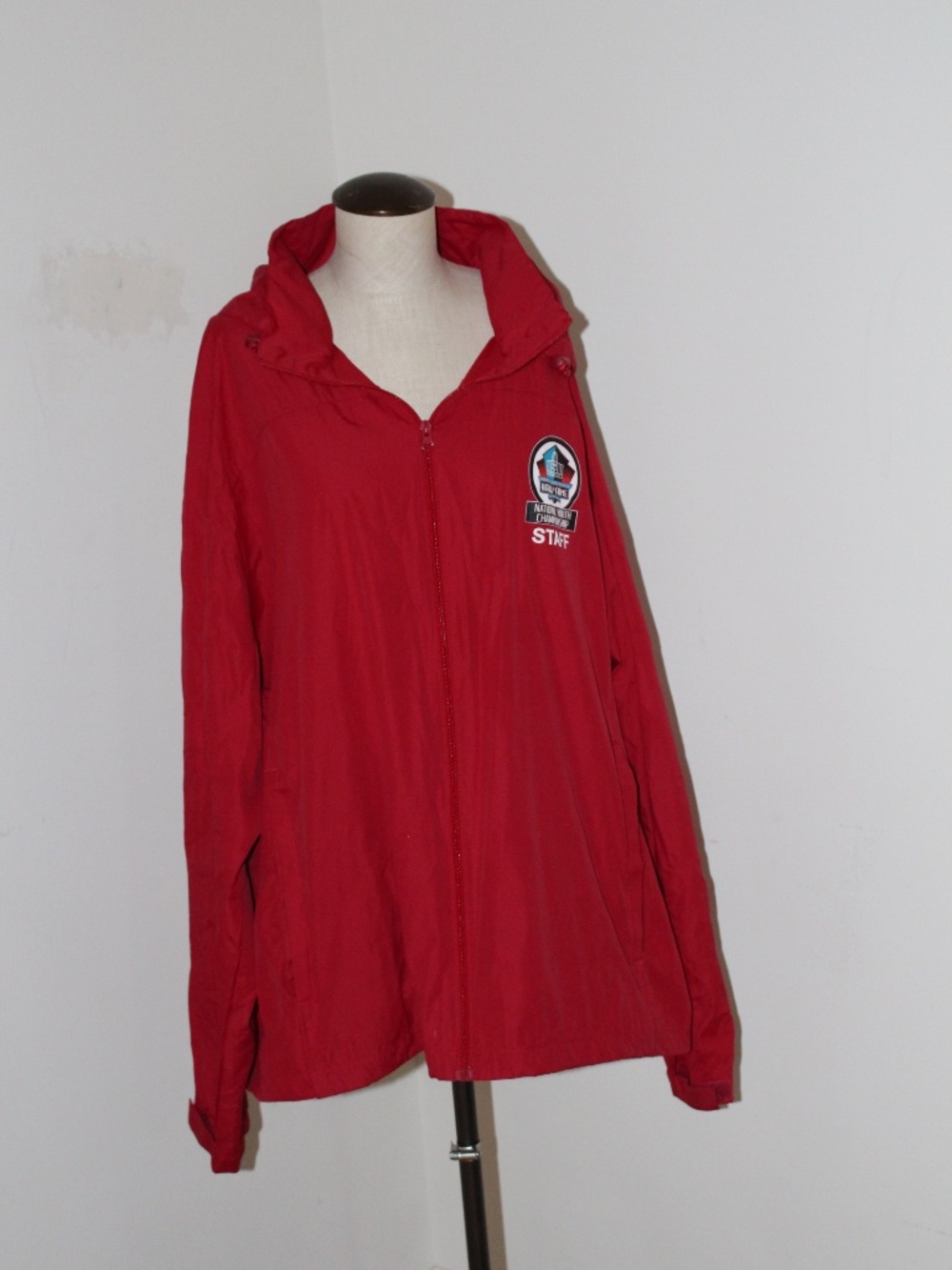 Vantage , Red STAFF Hooded Windbreaker Jacket Pro Football  Hall of Fame